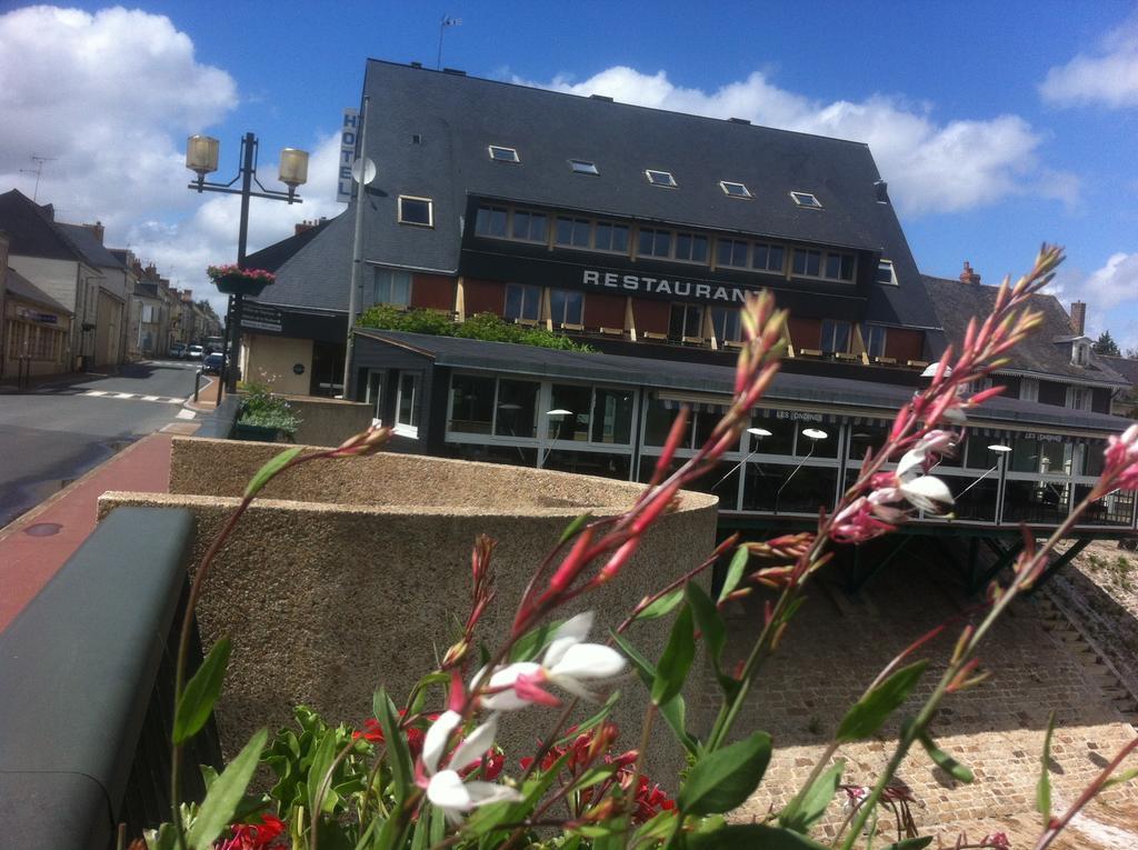 Les Ondines Hotel Les Hauts-d'Anjou Exterior foto